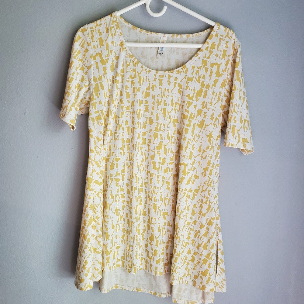 Lularoe yellow and white perfect t